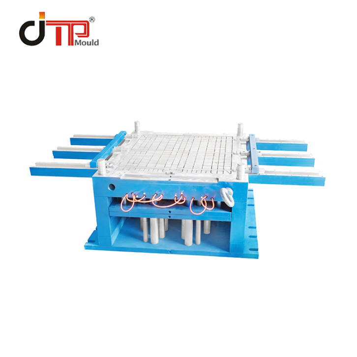 Customized Plastic Injection Logistics 3 Runners Flat Stackable Plastic Pallet Mould