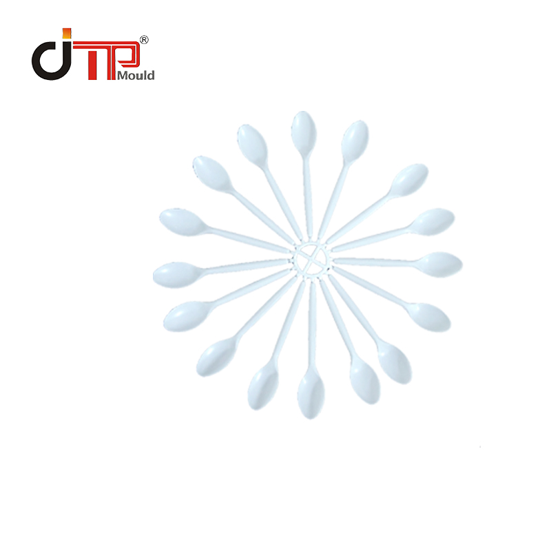 Good Core Mould of 16 Cavities Plastic Injection Spoon Mould