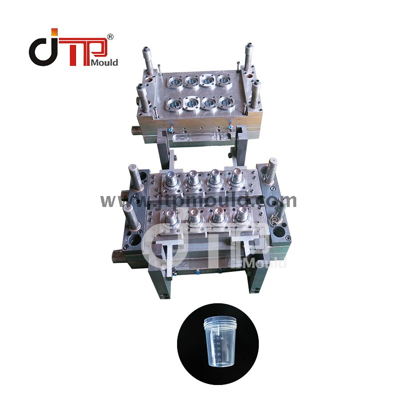 Professional Mold Supplier's PS 70 ML 8 Cavity Medical Urine Container Mould